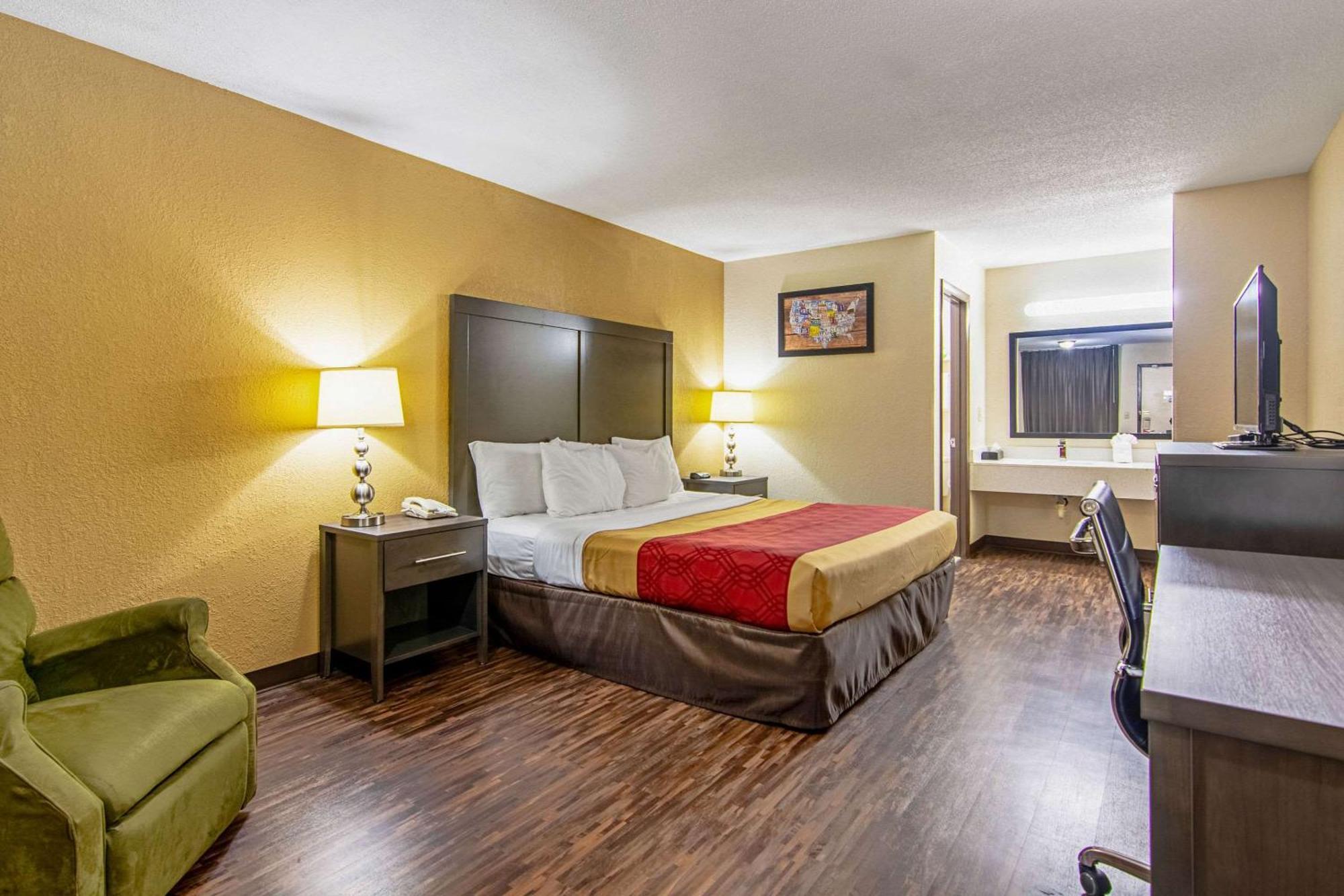 Econo Lodge Inn & Suites Matthews - Charlotte Exterior foto
